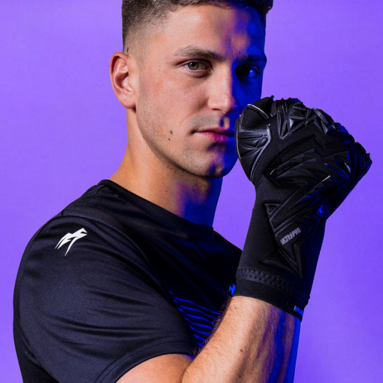 Kaliaaer DARKONIC ULTRA Pro Junior Goalkeeper Gloves Black