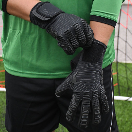  Precision GK Elite 2.0 Blackout Junior Goalkeeper Gloves