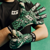 ONE OG1 Mentality Monster Negative Junior Goalkeeper Gloves Green/Blac