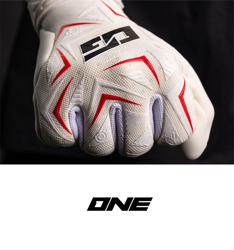 ONE GLOVE junior goalkeeper gloves for kids