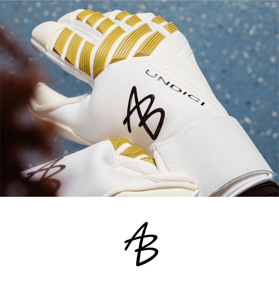 AB1 junior goalkeeper gloves for kids