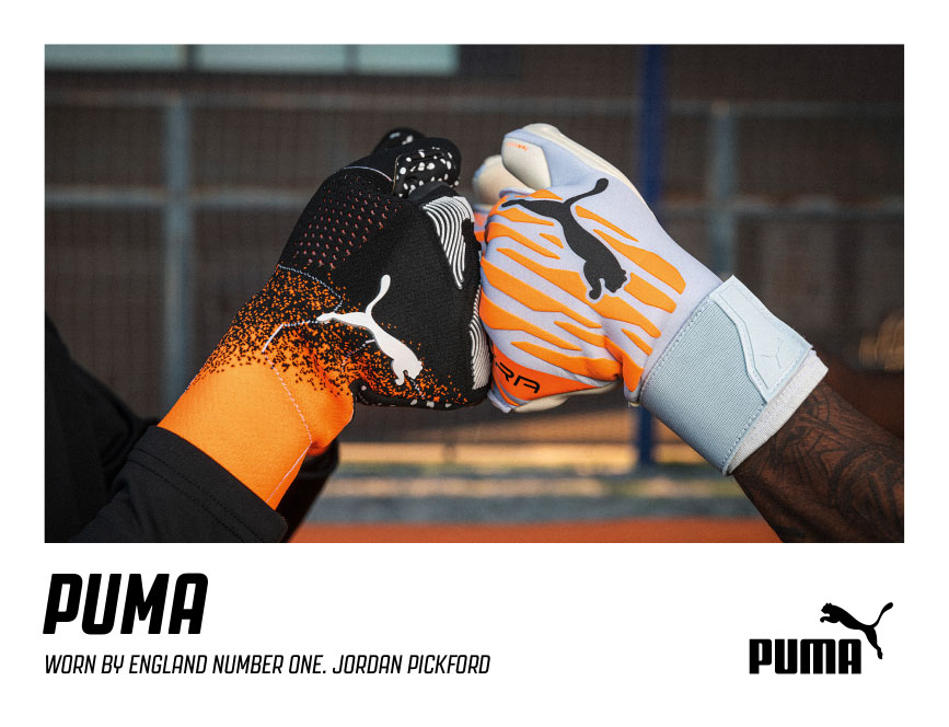 PUMA junior goalkeeper gloves for kids