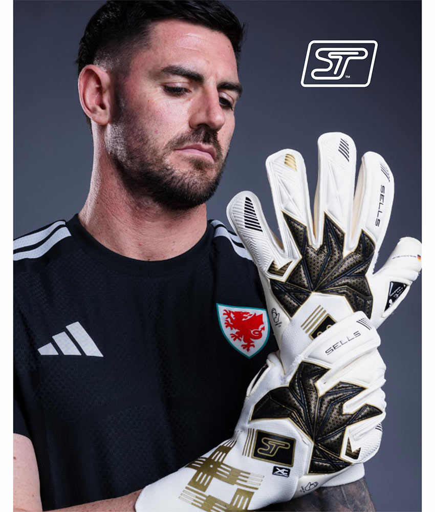 Junior Goalkeeper Gloves 2026 the latest junior goalkeeper gloves