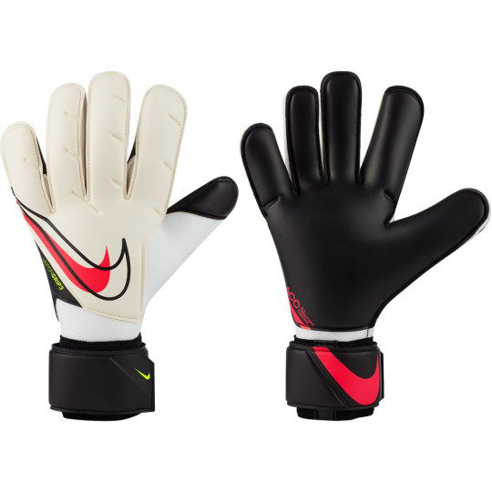 nike goalkeeper gloves 2021