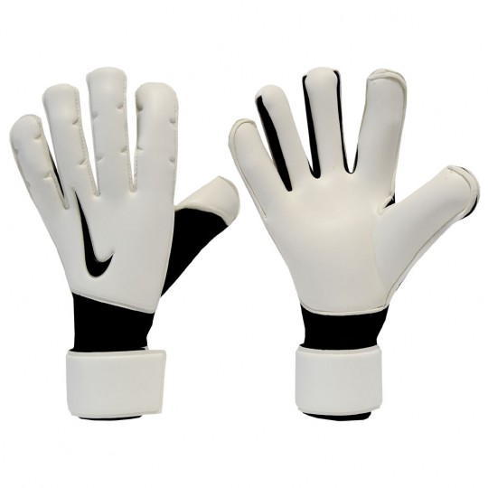 white nike goalkeeper gloves