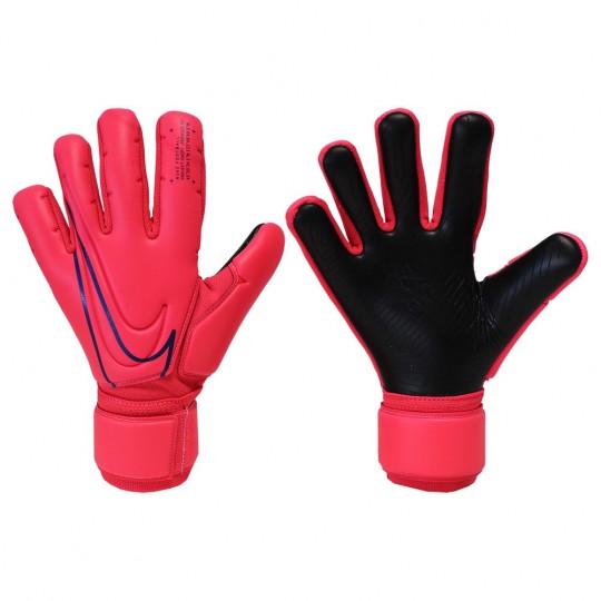 nike goalkeeper gloves size 6