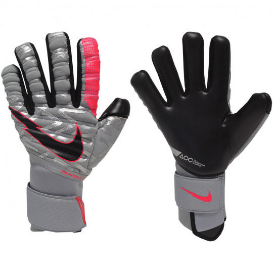 Nike Goalkeeper Gloves 