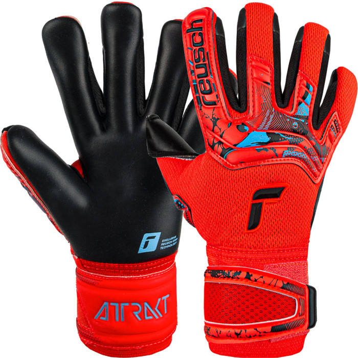 Reusch Attrakt Duo Goalkeeper Gloves bright red