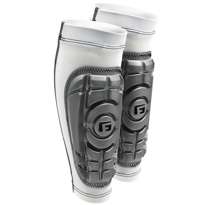 SP039206 G-FORM Pro-S Compact Shin Guards White/Silver